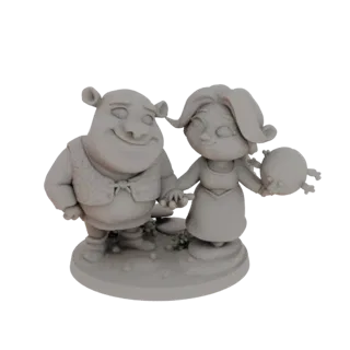 3D-рендер модели, похожей на глиняную, с Шреком и Фионой, держащими своего малыша-огра, стоящими на текстурированном основани