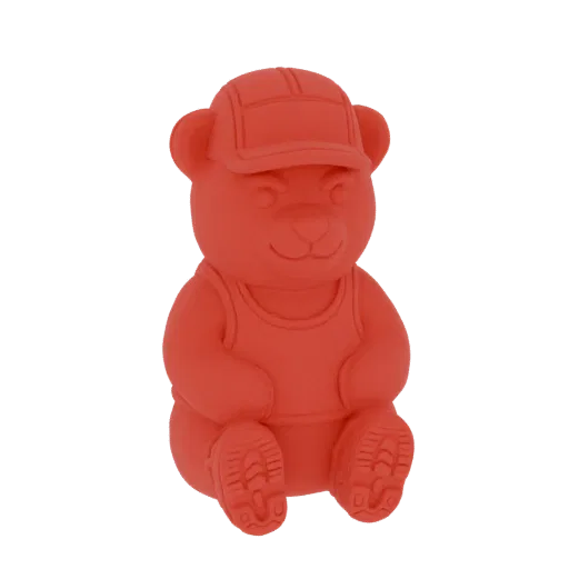 3D модель красного медведя в кепке и жилете, сидящего с руками на коленях.
