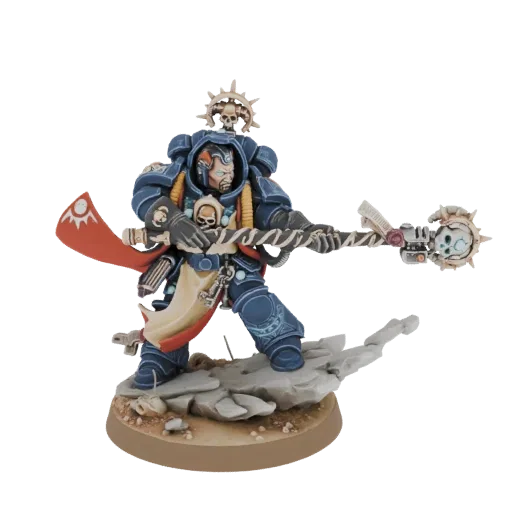 3D модель Капитана Ультрамаринов Warhammer 40,000 в силовом доспехе, с силовым мечом и штормболомтером, стоящий на скалистой
