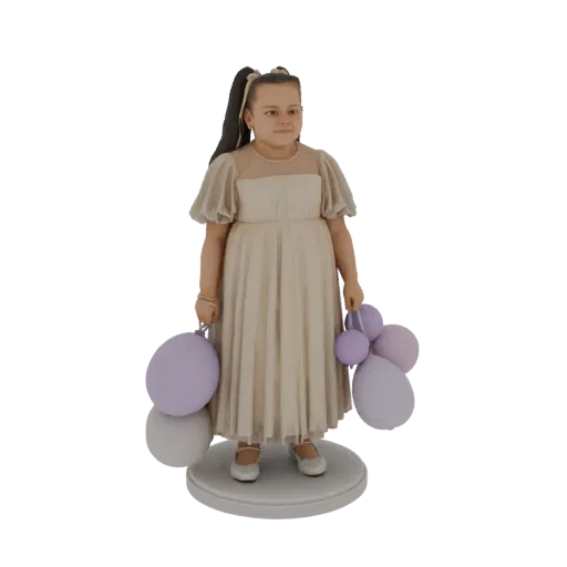 3D модель молодой девушки в светлом платье с фиолетовыми и серыми шарами, стоящая на круглой подставке.