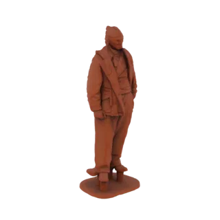 3D модель пилота Второй мировой войны, стоящего, руки в карманах, в летной куртке и кепке, на подставке.