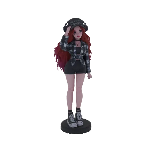 3D модель готической куклы в клетчатой рубашке, шортах и шляпе, стоящей на черной круглой подставке.
