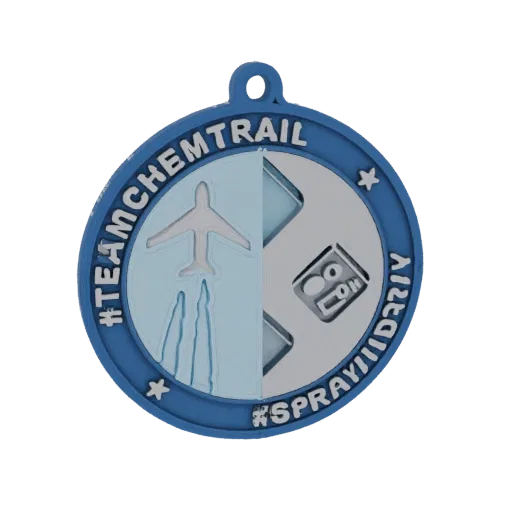 3D модель сине-серебряной медали с текстом '#TEAMCHEMTRAIL' и '#SPRAYIIIDRIIV', изображением самолета и значка распылителя.