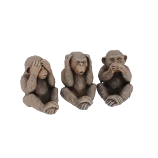 3D модель статуи Трех Мудрых Обезьян, показывающая трех обезьян в классических позах: закрывающих глаза, уши и рот, с текстур