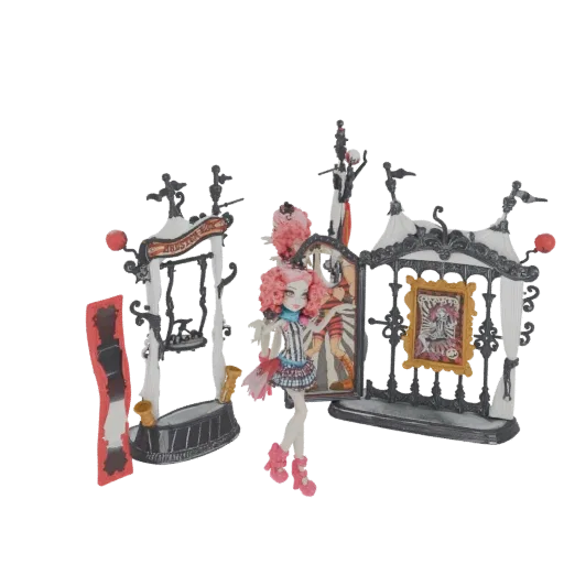 3D модель куклы Фрэнки Штейн Монстер Хай с цирковым набором, включающим арки, шатер и рамку с картинкой.