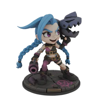 3D модель Чиби Джинкс из League of Legends, держащая свою ракетную установку Фишбоунс, стоящая на тематической подставке.