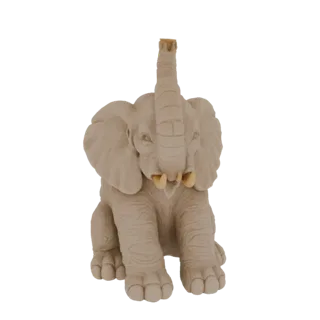 3D модель светло-коричневого слона, сидящего с высоко поднятым хоботом, детализированная текстура кожи, большие уши и бивни.