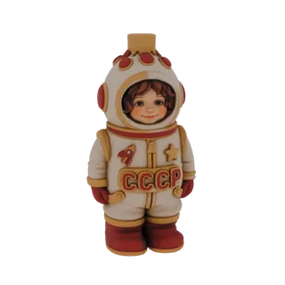 3D модель ребенка-космонавта в ретро-скафандре СССР, улыбающегося, с надписью CCCP на груди.