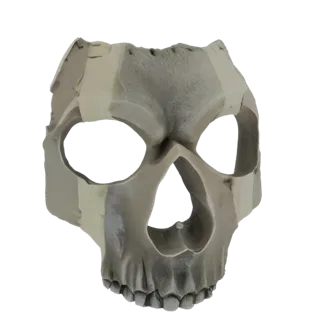 Сырая, незаконченная 3D модель маски черепа с видимыми следами скульптуры и текстурированной поверхностью, представленная на