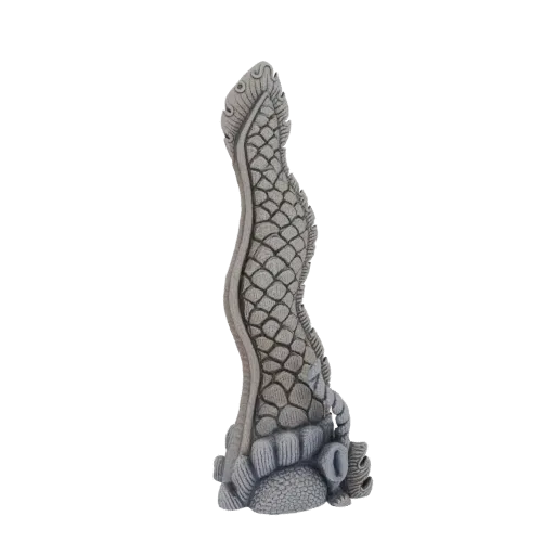 3D модель скульптуры Нага-Змея с детализированной чешуей, свернутая на скалистом основании, на белом фоне.