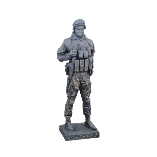 3D модель современного солдата, стоящего с винтовкой, в тактическом снаряжении и шлеме.