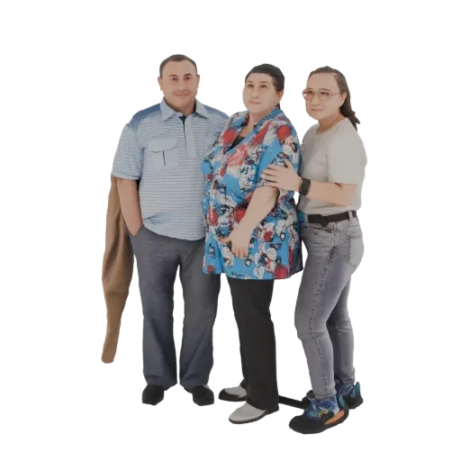3D модель семейного портрета: мужчина, женщина и молодая женщина стоят вместе, женщина в центре обнята.