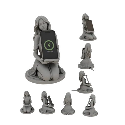 3D модель молящейся женщины, держащей смартфон в качестве подставки, с иконкой зарядки на экране.