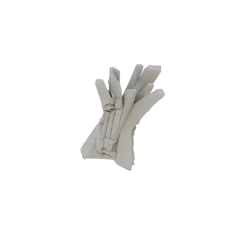 3D модель зубчатой светло-серой скальной породы с острыми угловатыми выступами и текстурированными поверхностями на черном фо