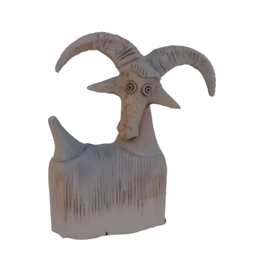 3D модель забавной скульптуры козы с большими глазами, изогнутыми рогами и текстурированным, лохматым телом, выполненная с им