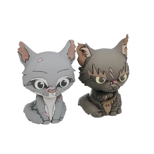 Рендер 3D-модели двух стилизованных фигурок кошек, одна светло-серая, другая тёмно-серая, обе с видимыми шрамами и большими г