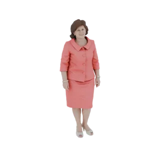 3D модель элегантной женщины в коралловом костюме, стоящей и улыбающейся.