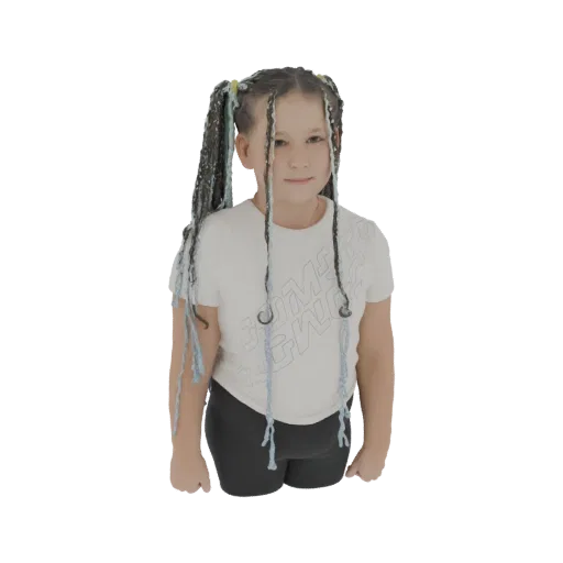 3D модель девушки с длинными темными косичками с голубыми акцентами, в белой футболке и черных шортах, улыбается.