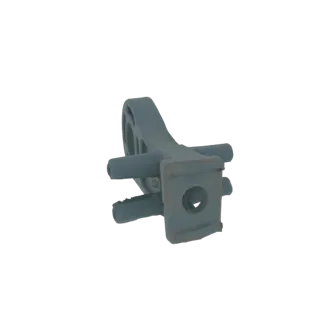 3D модель серого промышленного кронштейна из литого металла с несколькими монтажными отверстиями и сложной угловой структурой