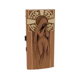 3D модель рельефной скульптуры плачущей женщины со сложенными руками на фоне кельтского креста и венка из лавра.