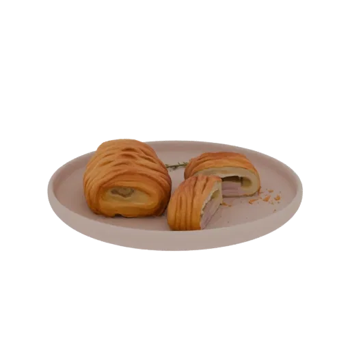 3D модель круассана с ветчиной и сыром в разрезе, показывающая слои ветчины и сыра, на светло-розовой тарелке с веточкой розм