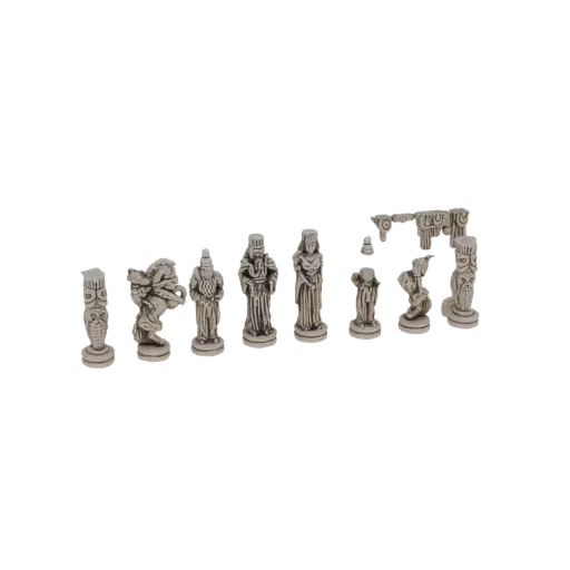 3D модель фэнтезийного шахматного набора с древними фигурами и аркой, представленная на белом фоне.