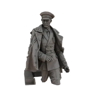3D-модель бюста советского военачальника в плаще, с медалями и фуражкой, на белом фоне.