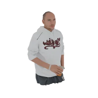 3D-модель мужчины с бритой головой в белом худи, держащего прозрачный стакан с оранжевым напитком.