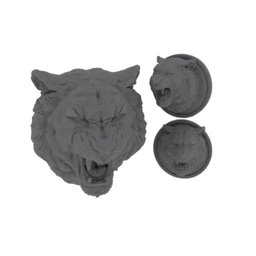Детализированный рендер 3D модели яростной головы тигра с оскаленными зубами и текстурой меха.