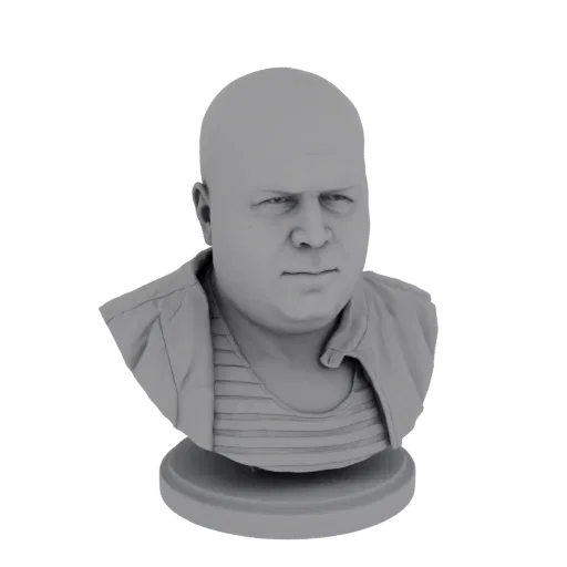 Рендер 3D модели бюста лысого мужчины в куртке и полосатой рубашке на круглой подставке.