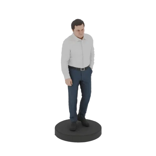 3D модель мужчины в белой рубашке с воротником и синих брюках, стоящего на черной круглой подставке.