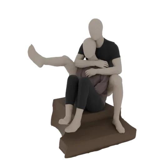 3D модель двух бесформенных манекенов в тесных объятиях, сидящих на простых коричневых ступенях, с вытянутой ногой одной фигу