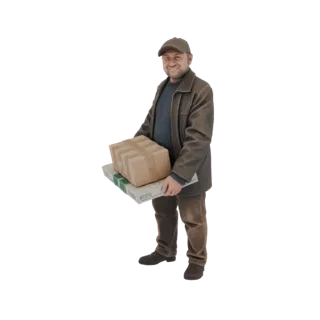 3D модель улыбающегося курьера в кепке и куртке, держащего две картонные посылки.