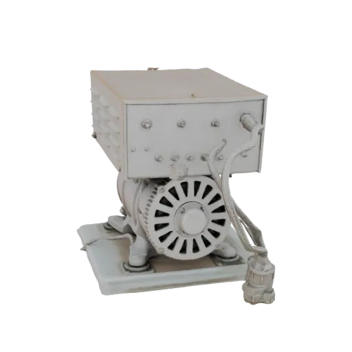 3D модель винтажного генератора с основанием двигателя, блоком управления и плетеным кабелем питания, в нейтральном цвете.