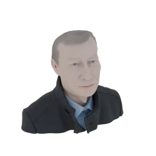 Предварительный рендер 3D модели бюста мужчины с короткими седыми волосами, в темной куртке и синей рубашке с воротником.
