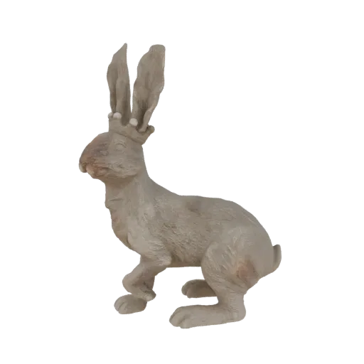 3D модель серого зайца в маленькой короне, в профиль на белом фоне.