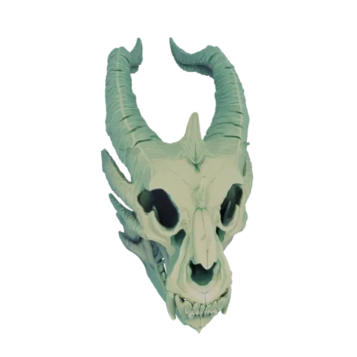 Детализированная 3D модель черепа дракона с крупными изогнутыми рогами, выполненная в бледной костяной текстуре на белом фоне