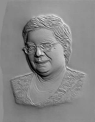 3D модель барельефа женского портрета в очках, выполненная в виде рельефного изображения.