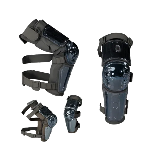 Высокополигональная 3D-модель наколенников спасателя, студийный рендер крупным планом, показывающий прозрачные щитки, защитны