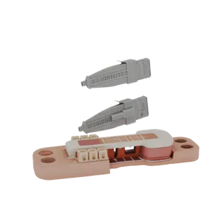 Печатаемая 3D-модель Field Suture Trainer, изометрический рендер STL, показывающий нейтральный пластик, компоновку тренировоч