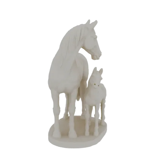 3D модель скульптуры кобылы с жеребенком в стиле белого мрамора, стоящих вместе на постаменте.