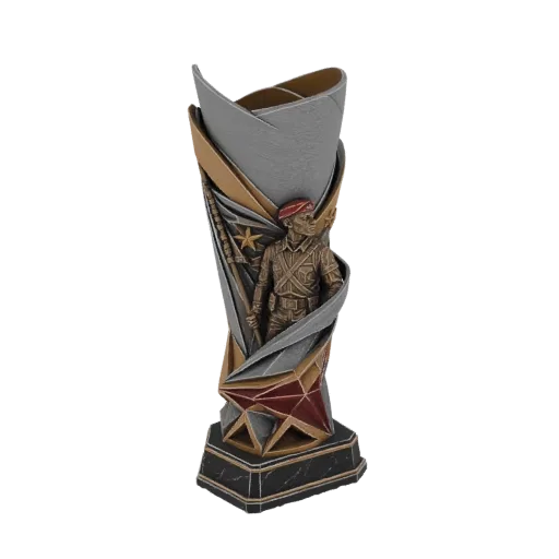 3D модель военного солдатского трофея с детализированной фигурой солдата и абстрактными скульптурными элементами в металличес