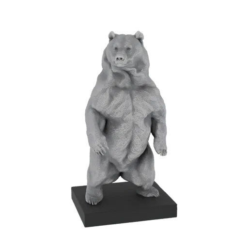 Детализированная 3D модель гризли, стоящего вертикально на черном основании, демонстрирующая его мощное телосложение и тексту