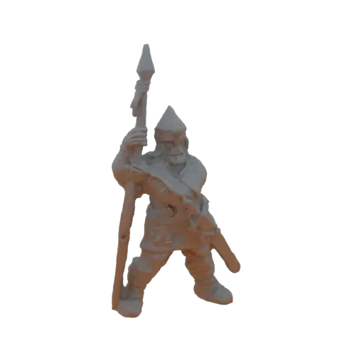 Рендер 3D модели фэнтезийного воина с копьем и мечом, в детализированной броне и с суровым выражением лица.