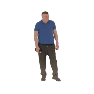 3D модель мужчины, стоящего в синей футболке-поло и серых спортивных штанах, держащего смартфон в левой руке.