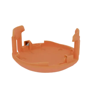 3D-модель оранжевого пластикового защитного колпачка с двумя вертикальными защелками и видимым механизмом фиксации.