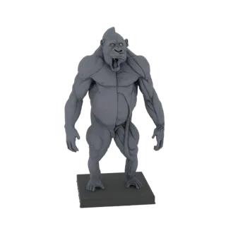 3D-модель гориллы с четко прорисованной мускулатурой, стоящая на подставке.