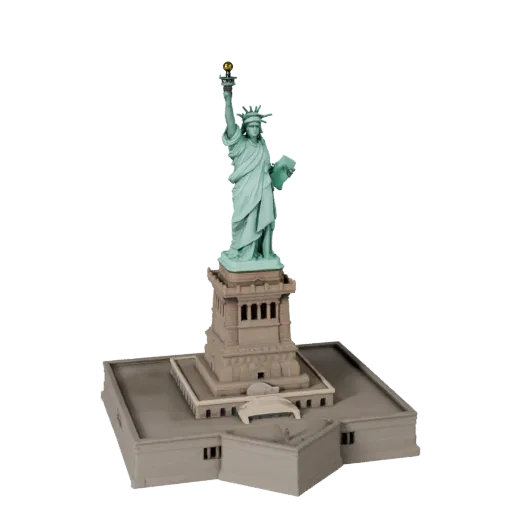 Реалистичная 3D модель Статуи Свободы, вид снаружи под углом три четверти, показывающий материалы структуры достопримечательн