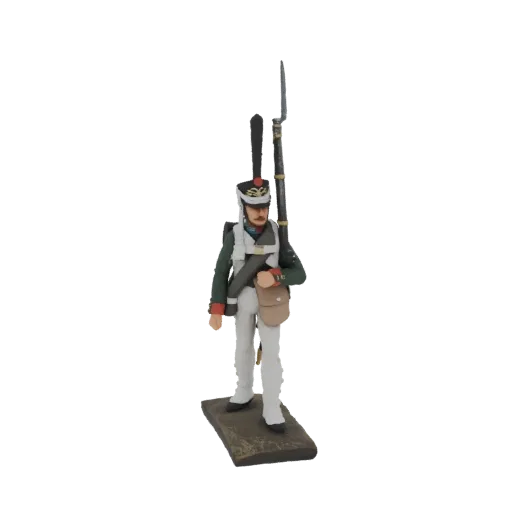 3D модель французского линейного пехотинца 1812 года, стоящего с мушкетом и штыком, в зелёном мундире и белых брюках.