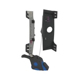3D модель промышленного измерительного инструмента с металлической линейкой, черным пластиковым кронштейном и спиральным кабе